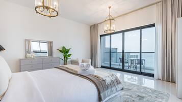 5 bedrooms, in-room safe, iron/ironing board, free WiFi