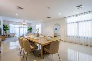 تناول الطعام
