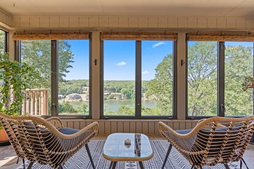 Lakefront Loch Lomond