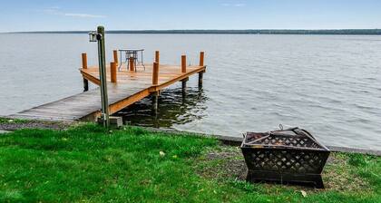 Coastal Cottage at Seneca Lake