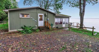Coastal Cottage at Seneca Lake