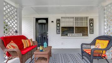 House, 3 Bedrooms | Terrace/patio