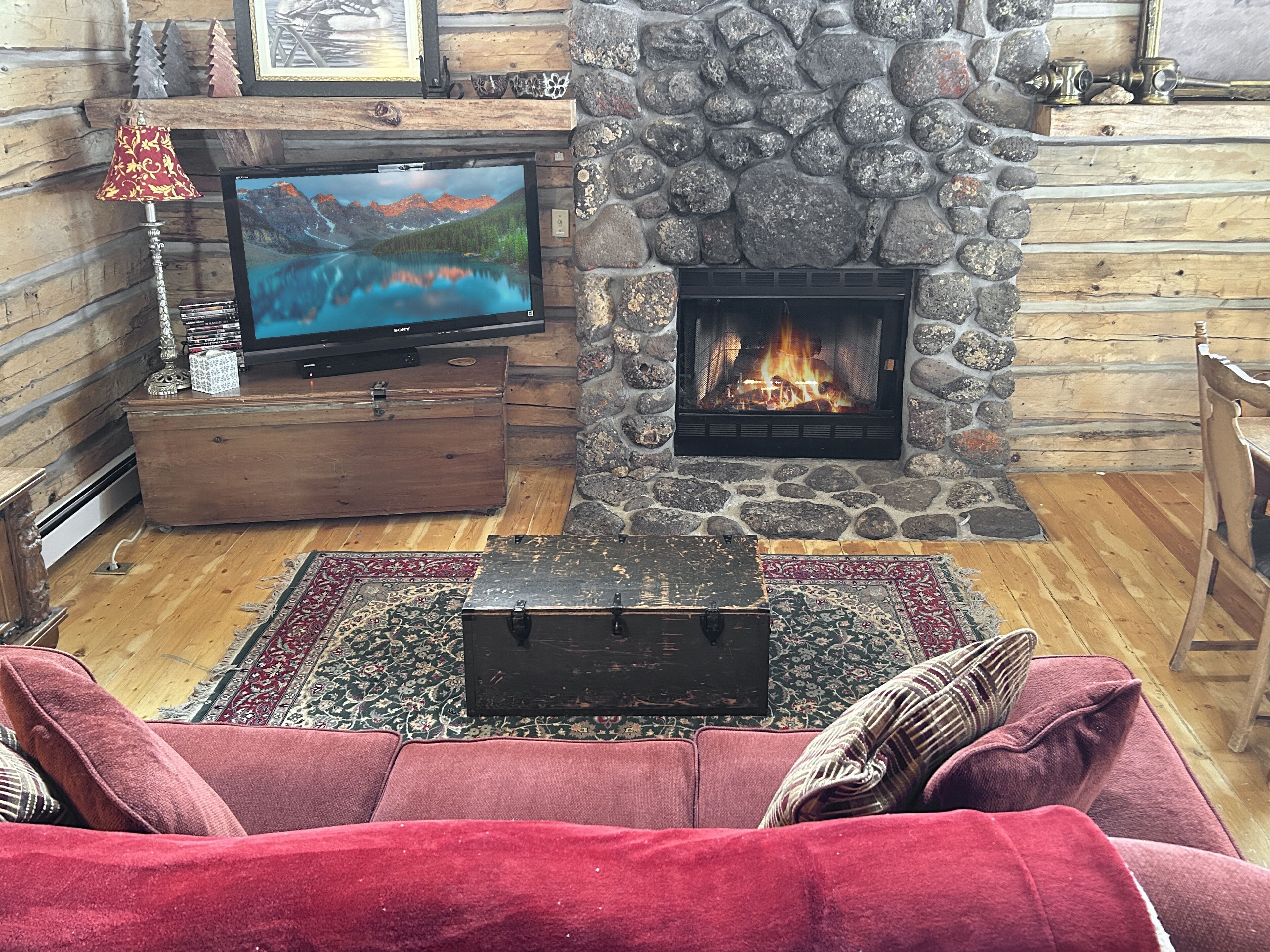 Cabin, 2 Bedrooms | Living area