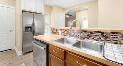 Charming 2-bedroom house in Downtown Fort Wayne