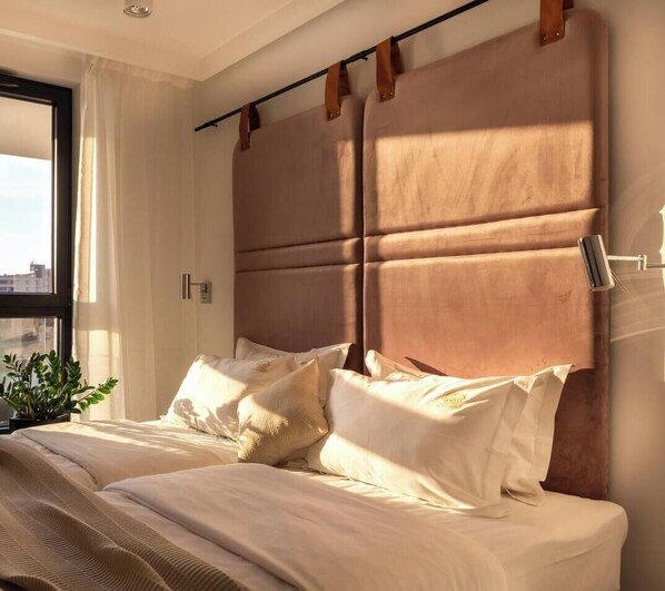3 chambres, bureau, fer et planche à repasser, accès au Wi-Fi (inclus)