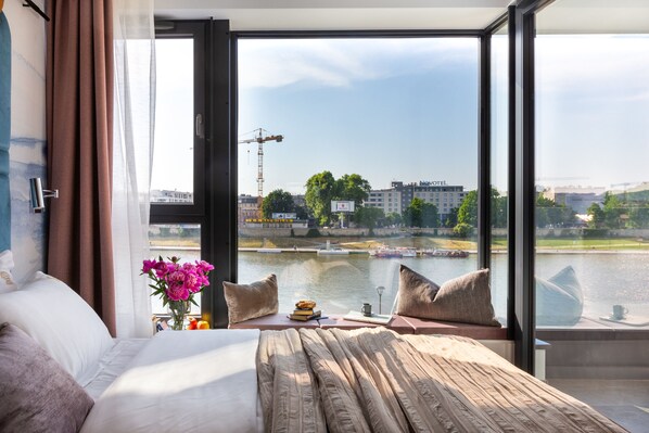 3 bedrooms, iron/ironing board, free WiFi, bed sheets - Apartment Vistula 3-bed with a balcony and bathtub (Kraków - Vistula View)