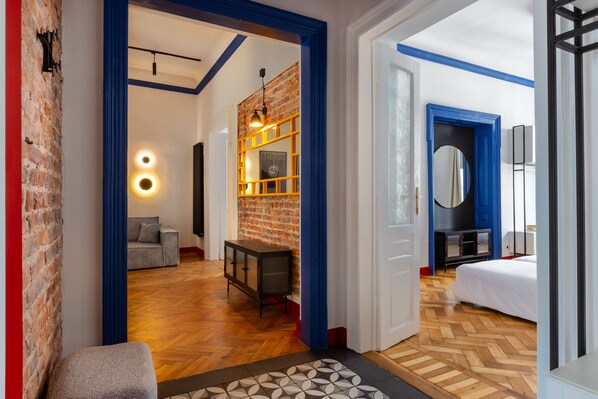 3 Schlafzimmer, Schreibtisch, Bügeleisen/Bügelbrett, Internetzugang