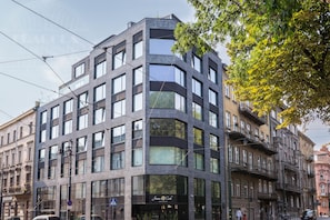 Exterior - Apartment Modern Spacious (Kraków – Modern View of Planty Park)