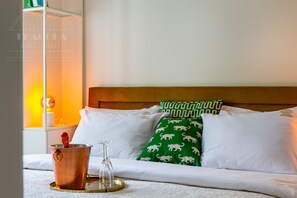 2 Schlafzimmer, Schreibtisch, Bügeleisen/Bügelbrett, kostenloses WLAN