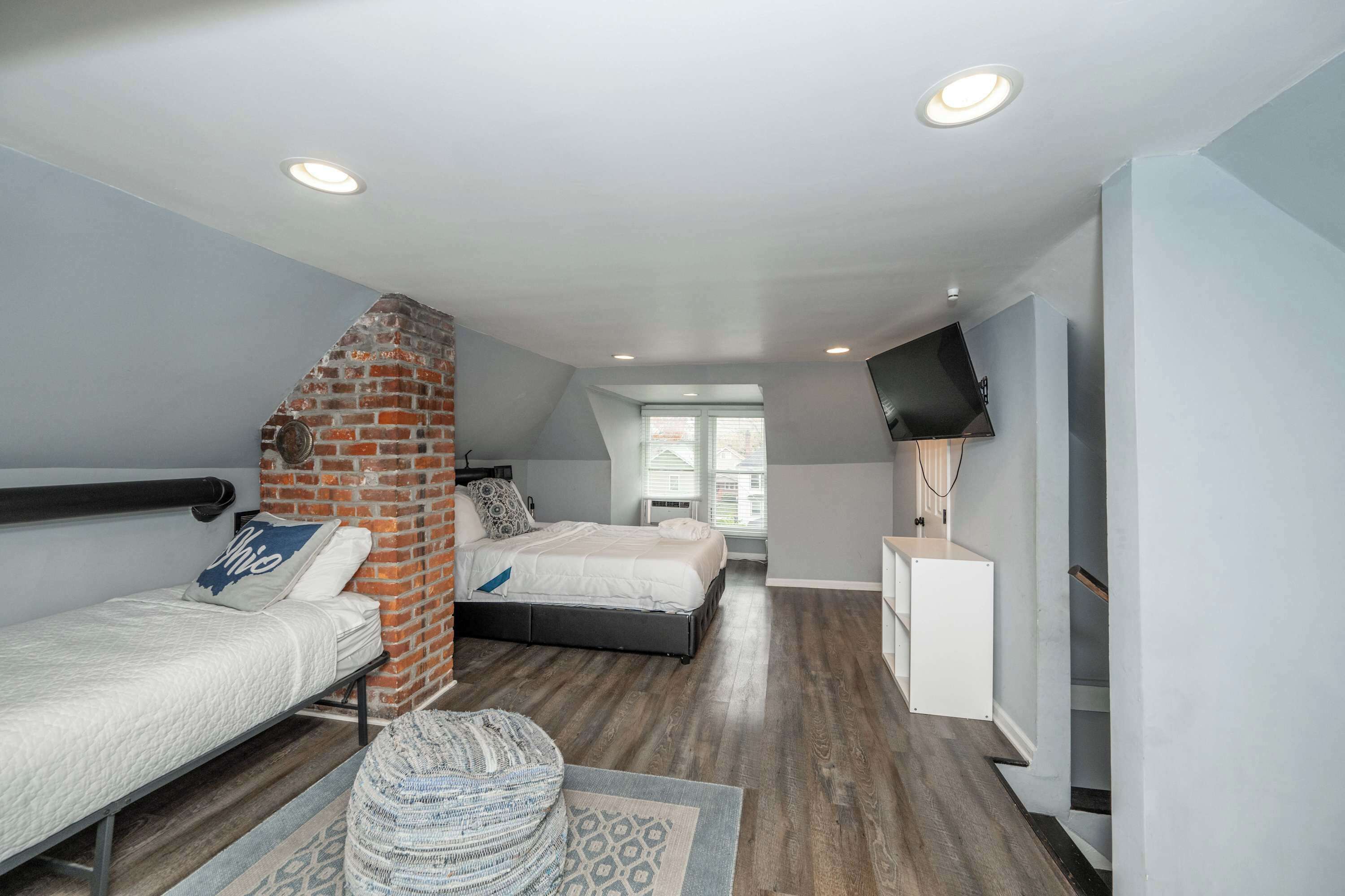 4 多间卧室、熨斗/熨衣板、旅行婴儿床、WiFi