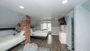 4 chambres, fer et planche à repasser, lit parapluie, Wi-Fi