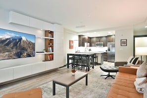 Smart TV, chimenea
