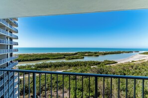 Property grounds - Beachfront 2 Bed 12th Floor I Updated (Marco Island)