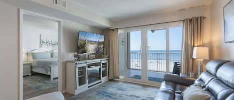 Een smart-tv en een dvd-speler