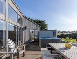 Outdoor dining - Moorings | Ocean Views | Hot Tub | Dog Friendly (The Sea Ranch)
