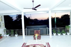 شرفة/رواق