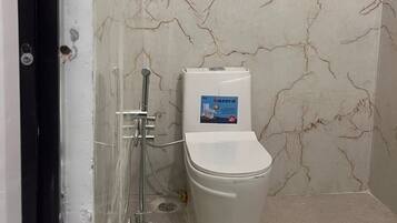 Free toiletries, towels, soap, shampoo