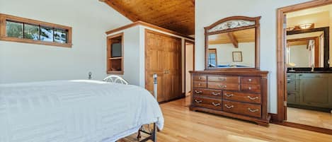 3 Schlafzimmer, Reisekinderbett, kostenloses WLAN, Bettwäsche