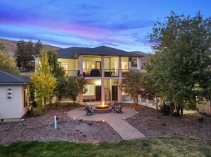 المنشأة من الخارج