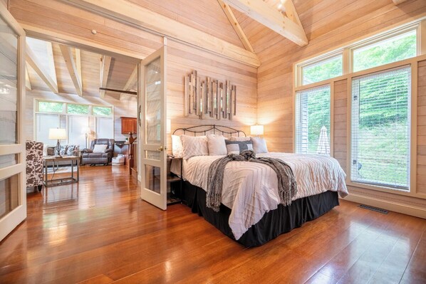 1 soverom, skrivebord, wi-fi (inkludert) og sengetøy