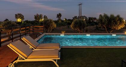 Independent Villa 1+1 situated on the Family Farm, Private Terrace, Lake view B&B