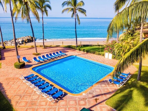 7 outdoor pools - Los Tules Condominium Resort (Puerto Vallarta)
