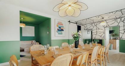 Beautiful house for 12 with large garden near Dinard, St-Malo, pets allowed