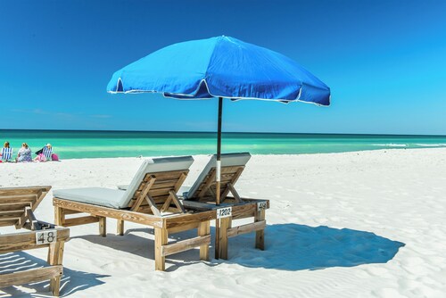 ⭐Beach Front-Pools + Hot Tub-Regency Towers 1212⭐