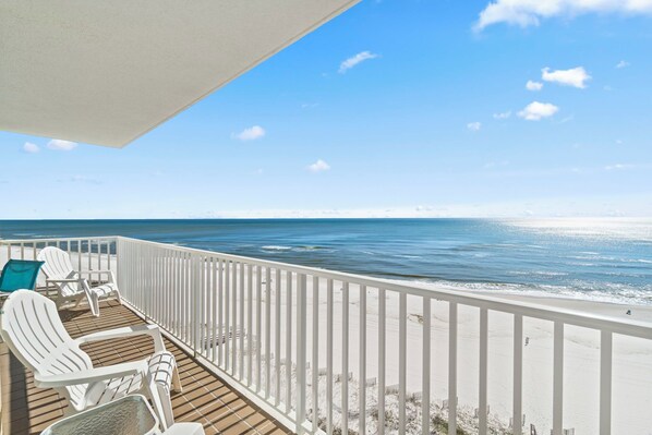 Property grounds - ⛱️Huge Balcony-Beach Front-3BR Romar Place⛱️ (Orange Beach)