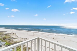 On the beach - ⛱️Huge Balcony-Beach Front-3BR Romar Place⛱️ (Orange Beach)