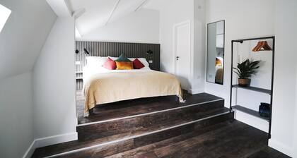 Sgwar-Boutique Rooms