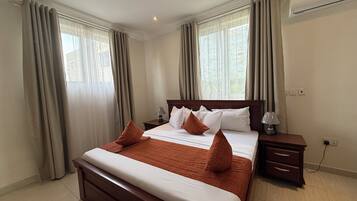 Villa, 5 Bedrooms, Private Pool, Garden View