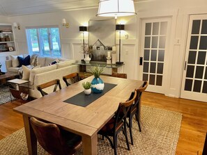 Dining - A Step Away: The Retreat – Walk to Town Escape (Saugatuck)