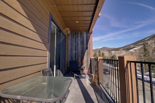 Sail Lofts of Lake Dillon 205