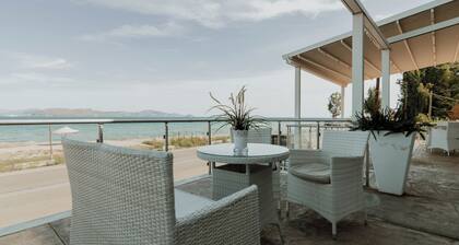 The Sea wave resort 1 is an apartment you will love just 8 km from Nafplion.