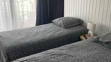 2 bedrooms, iron/ironing board, travel crib, free WiFi