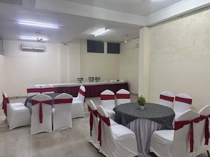 Banquet hall - Hotel Ashray Noida (Noida)