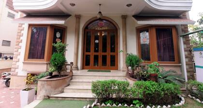 Hotel Ashray Noida