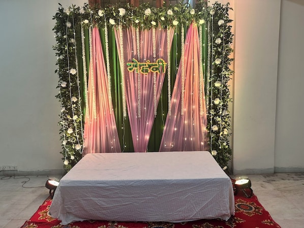 Banquet hall