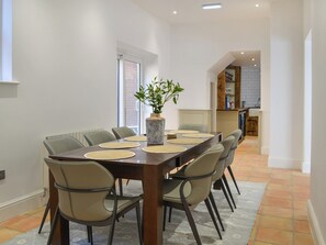 Dining - The Parade - UK48433 (Bridlington)