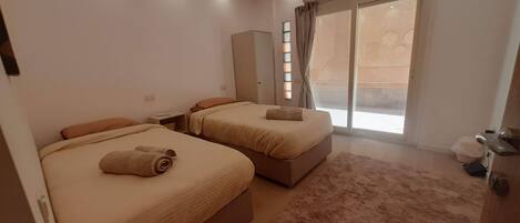 3 dormitorios, tabla de planchar con plancha, wifi gratis y ropa de cama