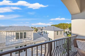 Maison, plusieurs lits, accès piscine, vue piscine (106 Palmeira Way) | Enceinte de l’hébergement