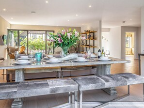 Dining - 4 bedroom accommodation in Thorpeness (Thorpeness)