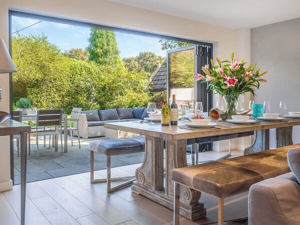 Dining - 4 bedroom accommodation in Thorpeness (Thorpeness)