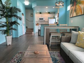 Smart TV - 27-1084 Bedroom 3 Bathroom Villas At Seven Dwarfs 27-108 (Kissimmee)