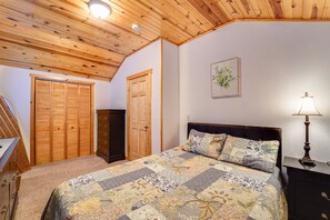 3 chambres, fer et planche à repasser, lit parapluie, Wi-Fi gratuit