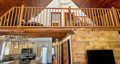 Spacious Cabin-Laurel Highlands-Bike-Hike-Raft-Ski-Golf, Black Fern Cabin