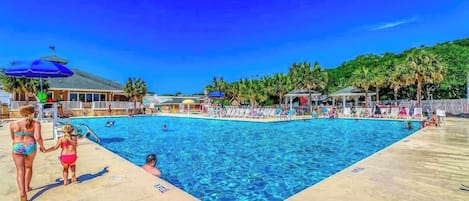 Innenpool, Außenpool