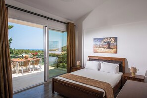 4 Schlafzimmer, Zimmersafe, Bügeleisen/Bügelbrett, Reisekinderbett