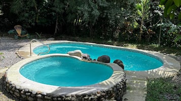 2 outdoor pools, sun loungers